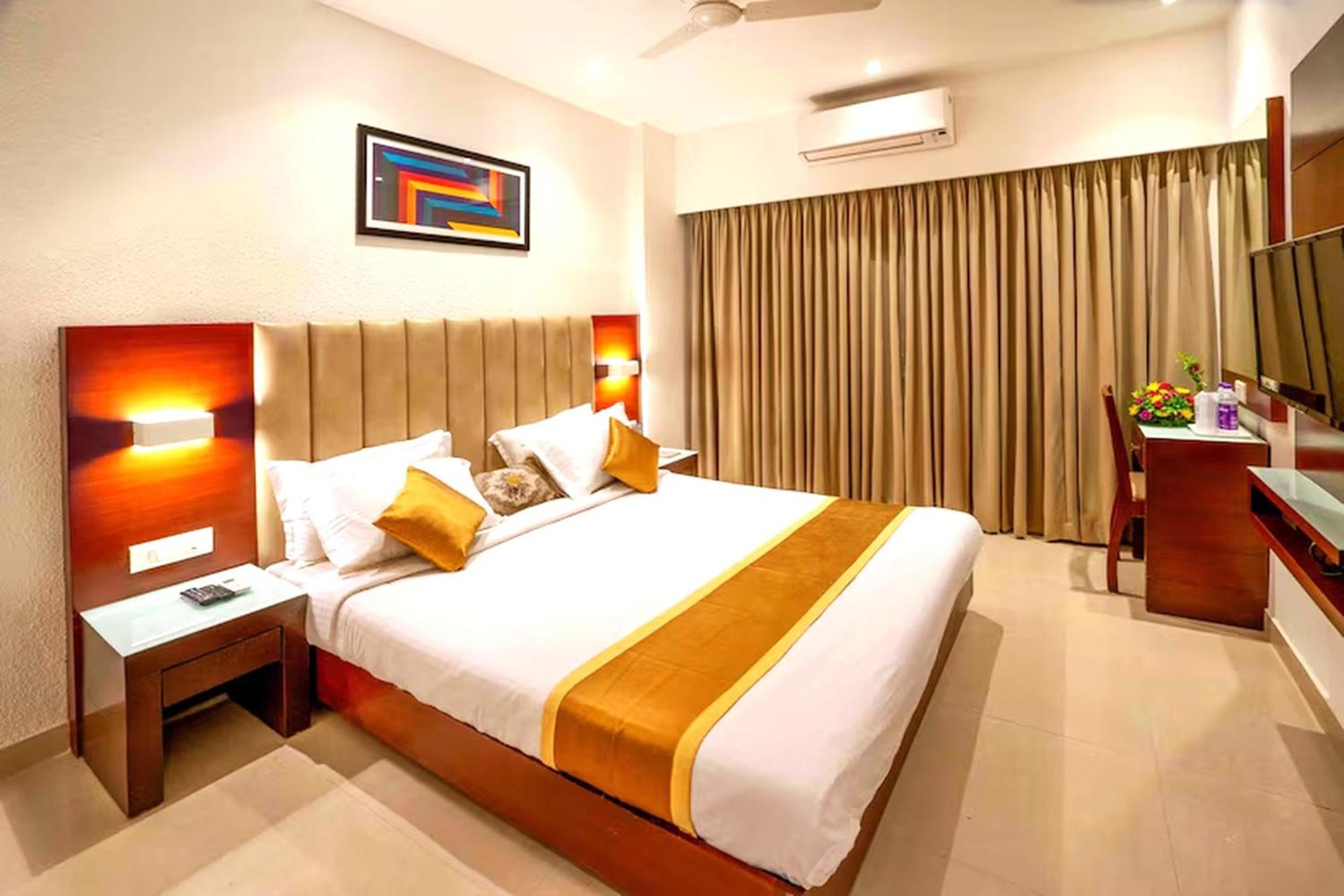 Hotel Hills Park Pathanāmthitta Zewnętrze zdjęcie