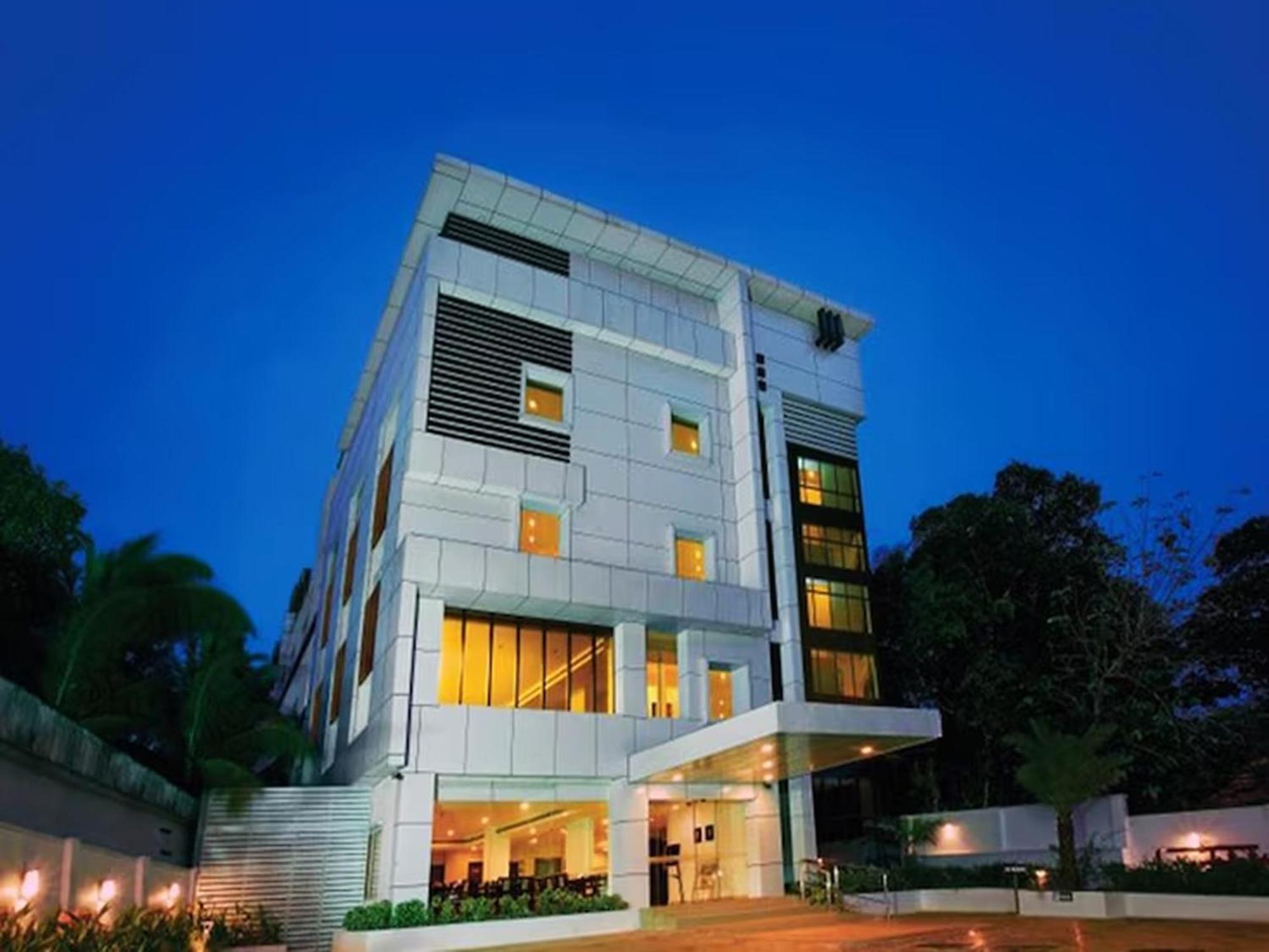 Hotel Hills Park Pathanāmthitta Zewnętrze zdjęcie
